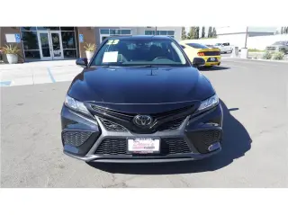 2023 Toyota Camry SE Sedan 4D