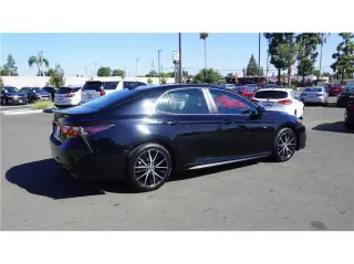 2023 Toyota Camry SE Sedan 4D