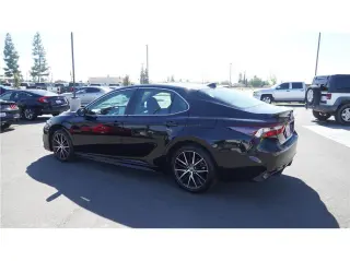 2023 Toyota Camry SE Sedan 4D