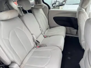 2017 Chrysler Pacifica LX
