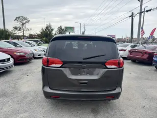 2017 Chrysler Pacifica LX