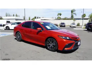 2023 Toyota Camry SE Sedan 4D