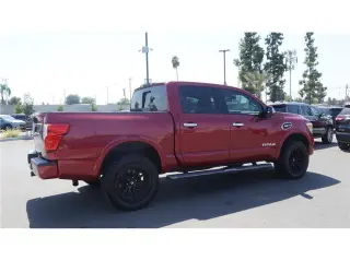 2017 Nissan Titan Platinum Reserve