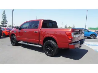 2017 Nissan Titan Platinum Reserve