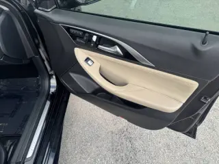 2017 Infiniti QX30 Premium