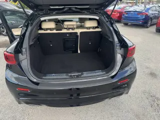 2017 Infiniti QX30 Premium