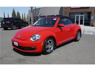 2015 Volkswagen Beetle Convertible 1.8T Convertible 2D