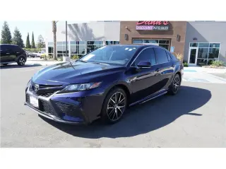 2022 Toyota Camry SE Sedan 4D