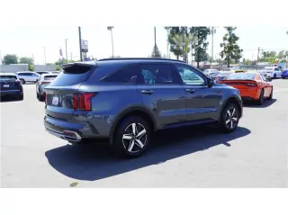 2023 Kia Sorento S