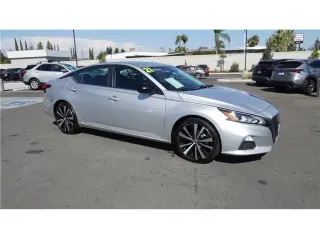 2021 Nissan Altima 2.5 SR