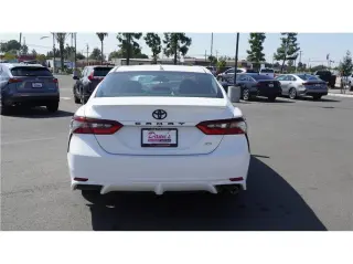 2024 Toyota Camry SE Sedan 4D