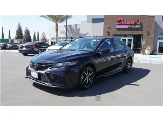 2023 Toyota Camry SE Sedan 4D