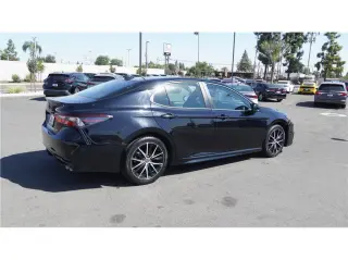 2023 Toyota Camry SE Sedan 4D