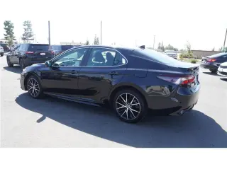 2023 Toyota Camry SE Sedan 4D