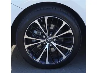 2018 Toyota Camry SE Sedan 4D