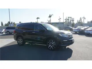 2019 Honda Pilot Touring 8-Passenger
