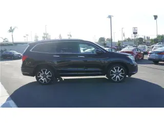2019 Honda Pilot Touring 8-Passenger