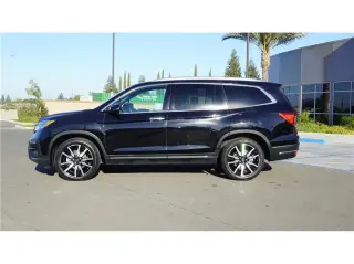 2019 Honda Pilot Touring 8-Passenger