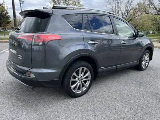 2017 Toyota RAV4 Hybrid Limited