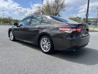 2019 Toyota Camry Hybrid XLE