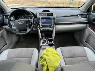 2014 Toyota Camry XLE V6