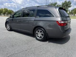 2013 Honda Odyssey EX-L w/DVD