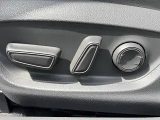 2019 Toyota Camry Hybrid XLE