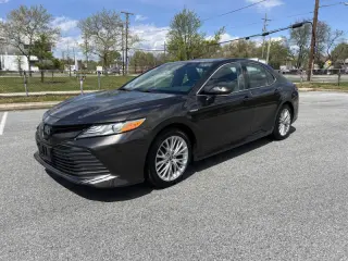 2019 Toyota Camry Hybrid XLE