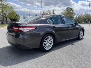 2019 Toyota Camry Hybrid XLE