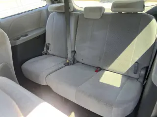 2015 Toyota Sienna LE 8-Passenger