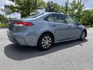 2022 Toyota Corolla Hybrid LE