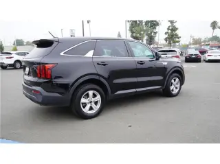 2022 Kia Sorento LX