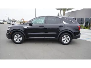 2022 Kia Sorento LX
