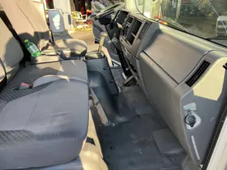 2013 Isuzu NPR