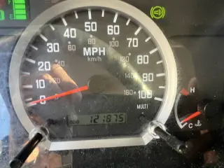 2013 Isuzu NPR