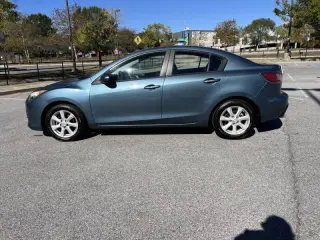 2010 Mazda MAZDA3 i Touring