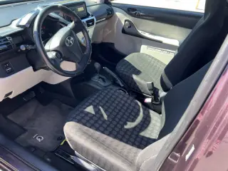2013 Scion iQ