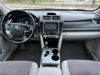 2013 Toyota Camry Hybrid XLE