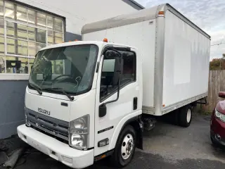 2007 Isuzu NPR