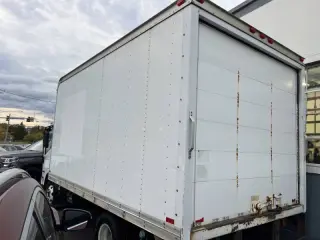 2007 Isuzu NPR