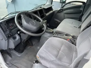 2007 Isuzu NPR