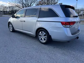 2015 Honda Odyssey EX-L w/DVD