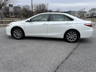 2015 Toyota Camry Hybrid XLE