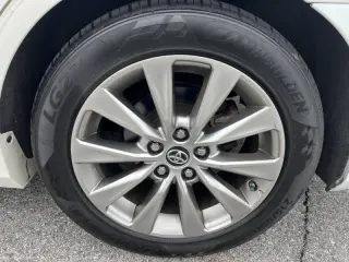 2015 Toyota Camry Hybrid XLE