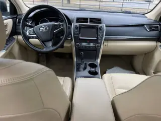 2015 Toyota Camry Hybrid XLE