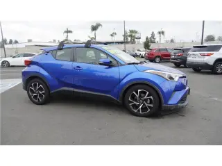 2019 Toyota C-HR XLE Sport Utility 4D