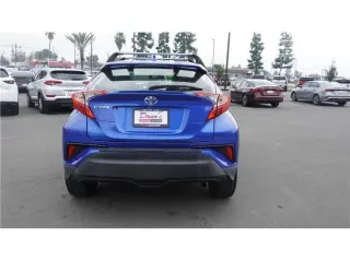 2019 Toyota C-HR XLE Sport Utility 4D
