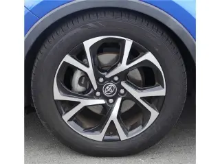 2019 Toyota C-HR XLE Sport Utility 4D