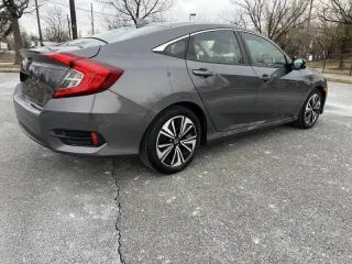 2017 Honda Civic EX-L w/Navi