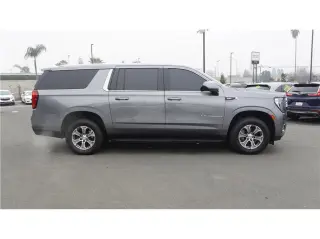 2022 GMC Yukon XL SLE